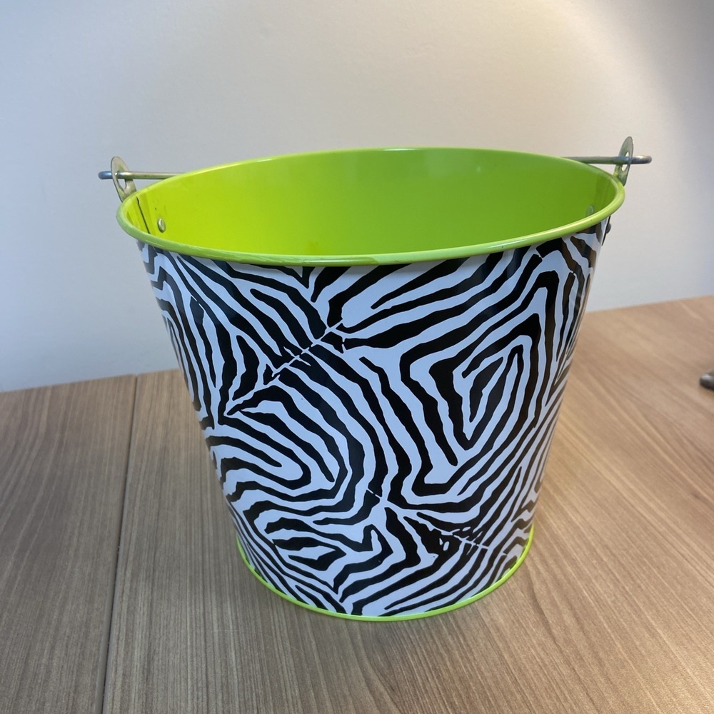 Waverly Brand Zebra Print Metal Bucket Ice Towel Bathroom Summer Decorative Pail - Picture 5 of 10